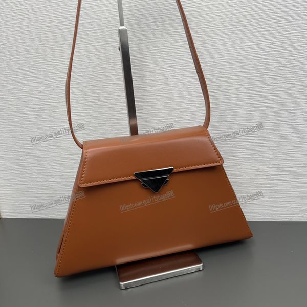 brushed leather shoulder bags classic women messenger handbag luxury designer triangle logo crossbody bags purse
brushed leather shoulder bags classic women messenger handbag luxury designer triangle logo crossbody bags purse