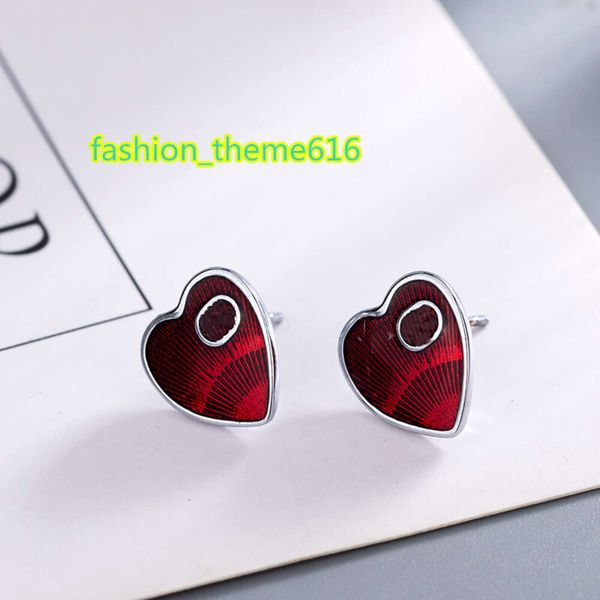 luxury designer earrings charm for woman 925 silver needle heart lover earring design retro simple jewelry, Golden
luxury designer earrings charm for woman 925 silver needle heart lover earring design retro simple jewelry, Golden