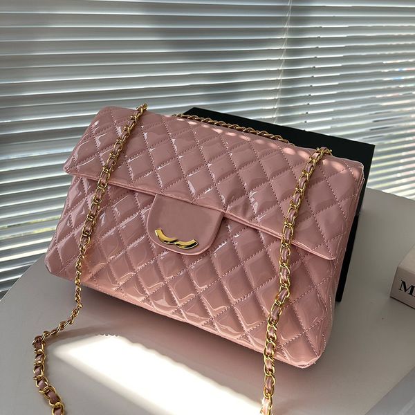 32x22cm glossy patent leather women designer classic flap bag gold metal hardware matelasse chain quilted tote cross body shoulder handbag l
32x22cm glossy patent leather women designer classic flap bag gold metal hardware matelasse chain quilted tote cross body shoulder handbag l