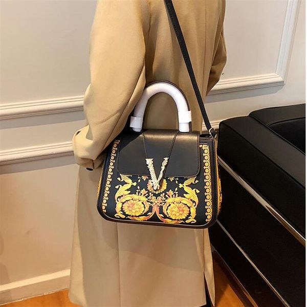3002 designer shoulder bag retro female trendy handbag luxury big fashion high capacity shopper shopping tote239z
3002 designer shoulder bag retro female trendy handbag luxury big fashion high capacity shopper shopping tote239z