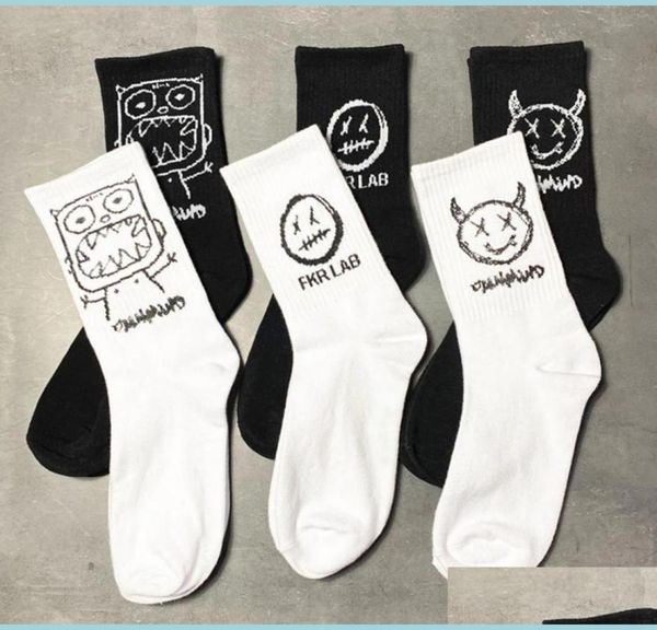 gaiters men socks japanese cotton cartoon pattern hip hop style breathable mid tube skateboard soft long sock for drop delivery 207067461, Black;blue
gaiters men socks japanese cotton cartoon pattern hip hop style breathable mid tube skateboard soft long sock for drop delivery 207067461, Black;blue