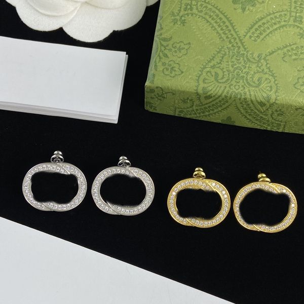 

2023 Chic Double Letter Charm Earrings With Gift Box Embossed Stamp Studs Eardrop Dangler For Women Party Anniversary
