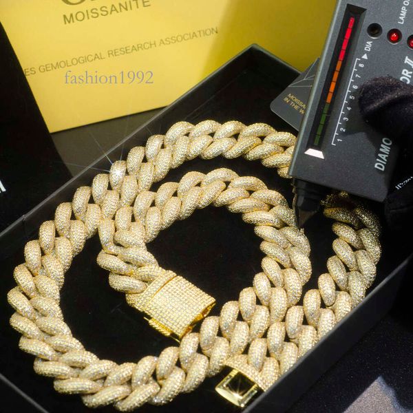 European And American Hip Hop Men 20Mm Hiphop Link Chain Moissanite Necklace Jewelry Iced Out Cuban Chain Necklace
European And American Hip Hop Men 20Mm Hiphop Link Chain Moissanite Necklace Jewelry Iced Out Cuban Chain Necklace