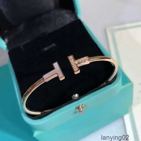 luxurys designers bracelet women charm bracelet trend fashion studded diamonds bracelets boutique gift jewelry good nice pretty, Silver
luxurys designers bracelet women charm bracelet trend fashion studded diamonds bracelets boutique gift jewelry good nice pretty, Silver