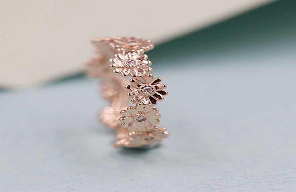 100% 925 sterling silver rose sparkling daisy flower crown ring european style jewelry charm4424405, Golden;silver
100% 925 sterling silver rose sparkling daisy flower crown ring european style jewelry charm4424405, Golden;silver