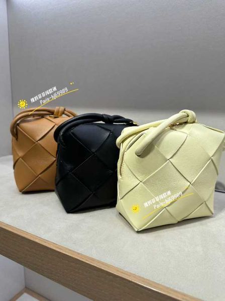 designer tote bag mini jodie candy abottegasventas women's bag mini cassette camera bag woven one shoulder oblique cross small square b
designer tote bag mini jodie candy abottegasventas women's bag mini cassette camera bag woven one shoulder oblique cross small square b