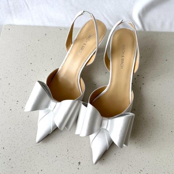 mach&mach satin sandals womens cadeau crystal-embellished bow platform sandals chain decoration women high heeled luxury designers dinner dr, Black
mach&mach satin sandals womens cadeau crystal-embellished bow platform sandals chain decoration women high heeled luxury designers dinner dr, Black