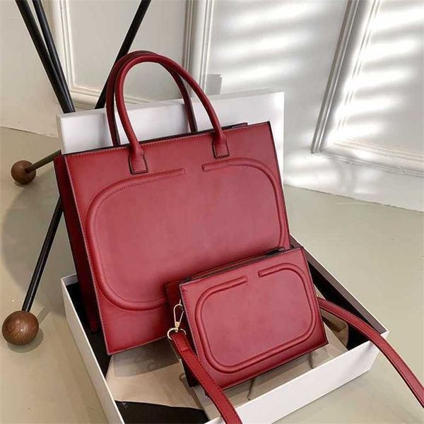 2022 new women's bag hand two piece cover mother large single shoulder bag messenger s
2022 new women's bag hand two piece cover mother large single shoulder bag messenger s