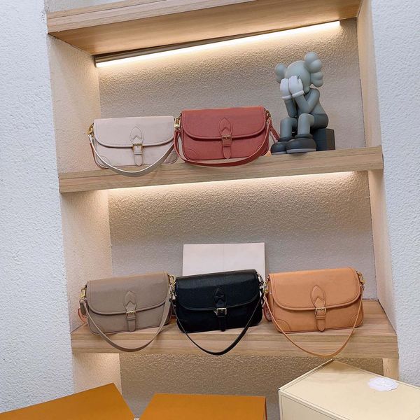 five color genuine leather baguette shoulder bags vintage removable straps shoulders large capacity crossbody luxury designer bag embossed h
five color genuine leather baguette shoulder bags vintage removable straps shoulders large capacity crossbody luxury designer bag embossed h