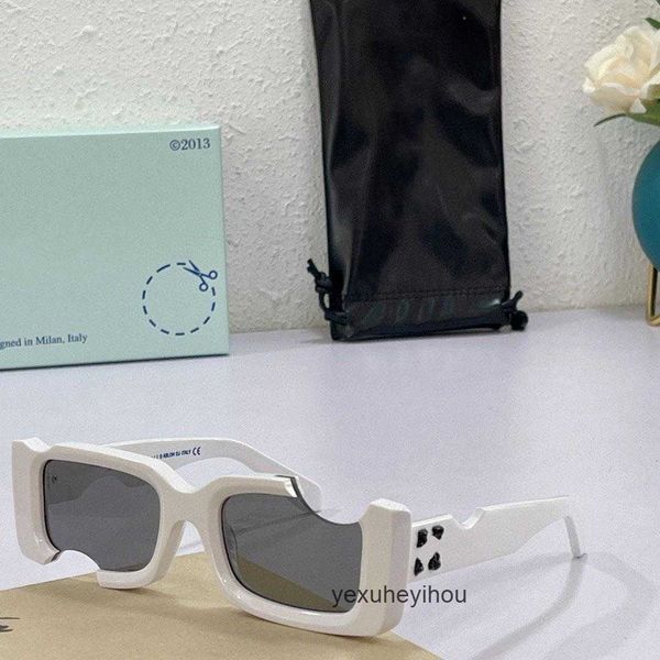 fashion off w sunglasses luxury of white designer for men and women cool style fashion classic thick plate black white square frame eyewear, White;black
fashion off w sunglasses luxury of white designer for men and women cool style fashion classic thick plate black white square frame eyewear, White;black