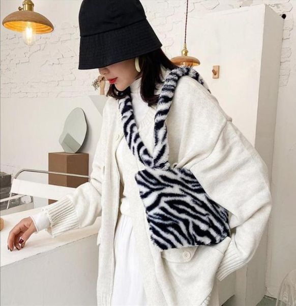 fluffy plush bucket bag cow print shoulder bags clutch handbags faux fur tote bags crossbody messenger1963695
fluffy plush bucket bag cow print shoulder bags clutch handbags faux fur tote bags crossbody messenger1963695