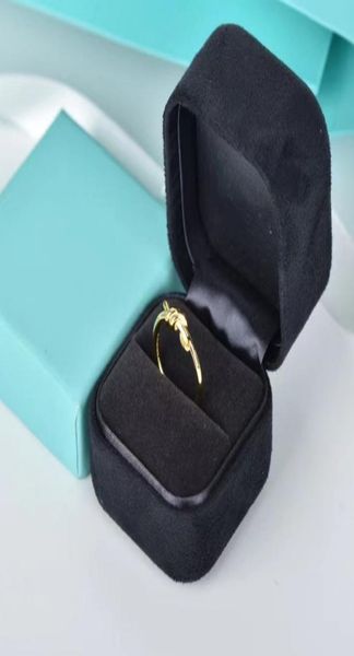 fashion knot ring classic designer ring european and american luxury 18k gold wedding valentine039s day jewelry gift factory wh4885804, Slivery;golden
fashion knot ring classic designer ring european and american luxury 18k gold wedding valentine039s day jewelry gift factory wh4885804, Slivery;golden