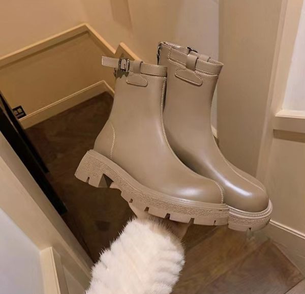 elegant fashion women's black ankle boot low heels lady party wedding combat booties shoe street side buckle thick sole thick heel skin
elegant fashion women's black ankle boot low heels lady party wedding combat booties shoe street side buckle thick sole thick heel skin