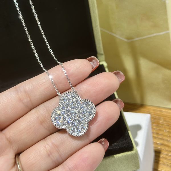 necklace designer jewelry chains for women luxury sterling silver full diamond inlaid four-leaf clover 90cm sweater chain party gifts
necklace designer jewelry chains for women luxury sterling silver full diamond inlaid four-leaf clover 90cm sweater chain party gifts