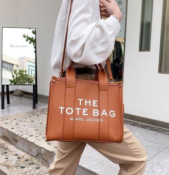 the designer tote bags 2022 new fashion ladies tote sac vaisselle marc handbag grand capacit crossbody femme pu leather canvas por4321490
the designer tote bags 2022 new fashion ladies tote sac vaisselle marc handbag grand capacit crossbody femme pu leather canvas por4321490