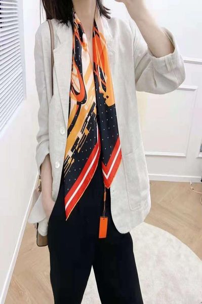wholethe famous style design carriage 100 silk scarves 9090 cm of woman solid colors soft fashion shawl elegant women0393569129, Blue;gray
wholethe famous style design carriage 100 silk scarves 9090 cm of woman solid colors soft fashion shawl elegant women0393569129, Blue;gray