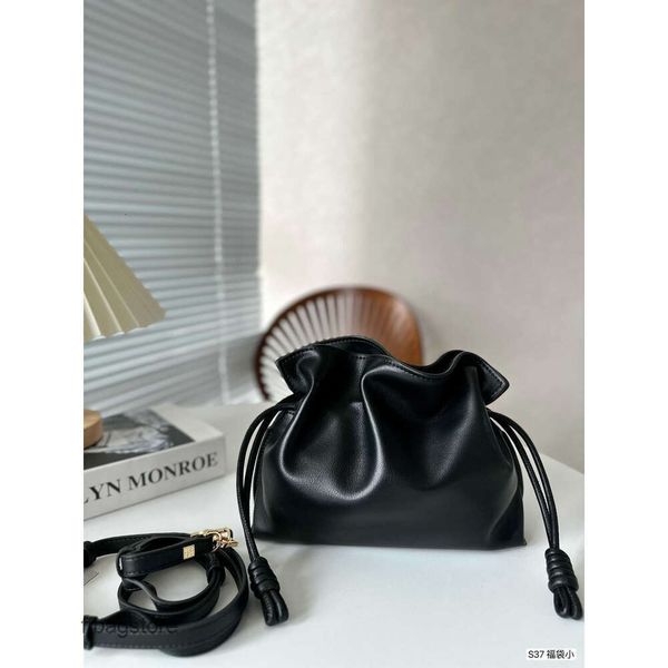 designer loewn 2023 flamenco spain classical bags bag beach girl headfelt cowhide mini small bucket drawstring leather crossbody shoulder wo
designer loewn 2023 flamenco spain classical bags bag beach girl headfelt cowhide mini small bucket drawstring leather crossbody shoulder wo