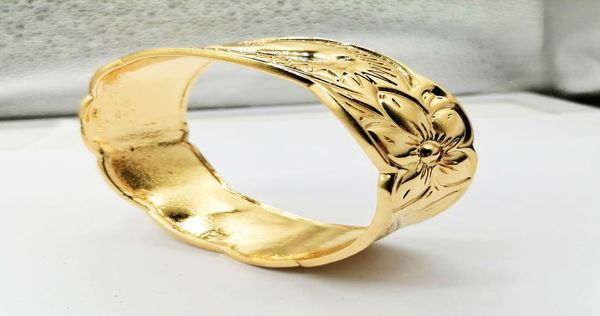 bracelets of gold plated copper tube jewelry bangles chain brown pearl hawaiian pear bracelet whole for women8358268, Golden;silver
bracelets of gold plated copper tube jewelry bangles chain brown pearl hawaiian pear bracelet whole for women8358268, Golden;silver