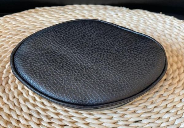 round cosmetic bag with small mirror black 14x14cm soft pu texture waterproof portable cosmetic case storage box makeup round case6360639
round cosmetic bag with small mirror black 14x14cm soft pu texture waterproof portable cosmetic case storage box makeup round case6360639