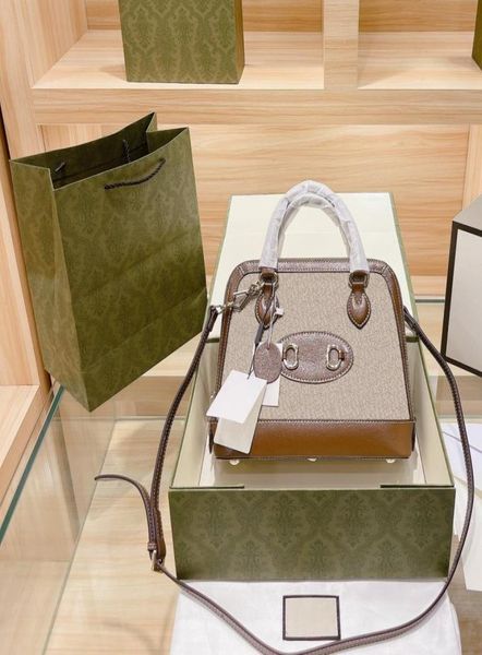 2021 classic 1955 luxury women fashion shoulder totes shell bags horsebit with bow vintage pillow diamond lattice buckles and old 6878225, Red;black
2021 classic 1955 luxury women fashion shoulder totes shell bags horsebit with bow vintage pillow diamond lattice buckles and old 6878225, Red;black