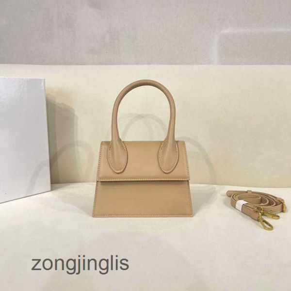 classic lady qualiy designer handbags ladies jacquemees bags niche bag handbag french women design new fashion versatile one shoulder portab
classic lady qualiy designer handbags ladies jacquemees bags niche bag handbag french women design new fashion versatile one shoulder portab