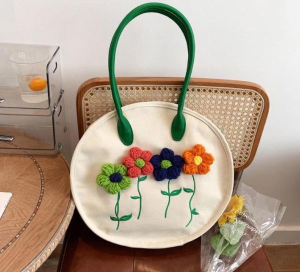 new women039s casual canvas bag fashion largecapacity shoulder bag embroidered flower bag1913427, Red;black
new women039s casual canvas bag fashion largecapacity shoulder bag embroidered flower bag1913427, Red;black