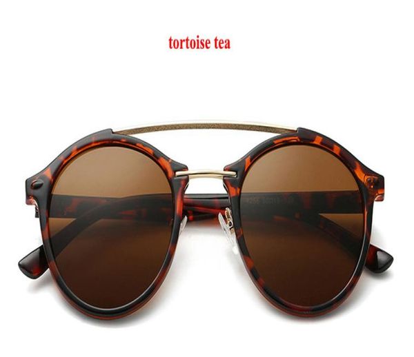 2021 metal sunglasses men women uv400 brand designer sun glasses driving oculos vintage resin6377985, White;black
2021 metal sunglasses men women uv400 brand designer sun glasses driving oculos vintage resin6377985, White;black