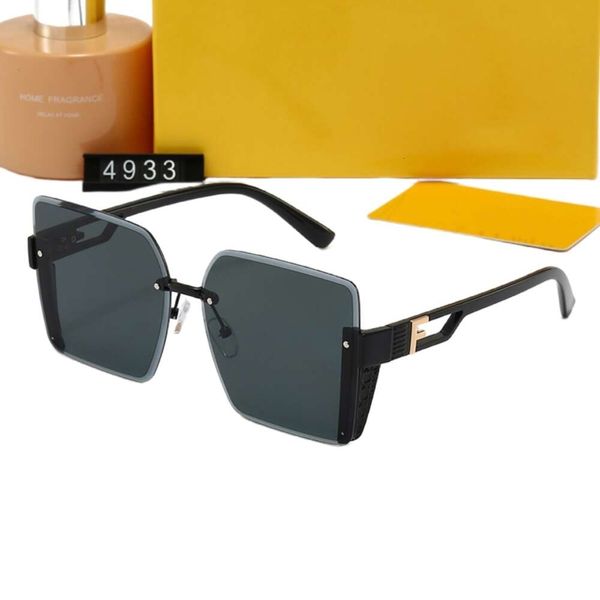 sunglasses designer original classic fashion luxurynew women's polarized trend leisure tourism driving travelwith box and letters, White;black
sunglasses designer original classic fashion luxurynew women's polarized trend leisure tourism driving travelwith box and letters, White;black