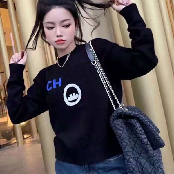 autumn new original brand f women's sweater classic printed letters cardigan zipper collar long sleeve cashmere sweater top, White;black
autumn new original brand f women's sweater classic printed letters cardigan zipper collar long sleeve cashmere sweater top, White;black