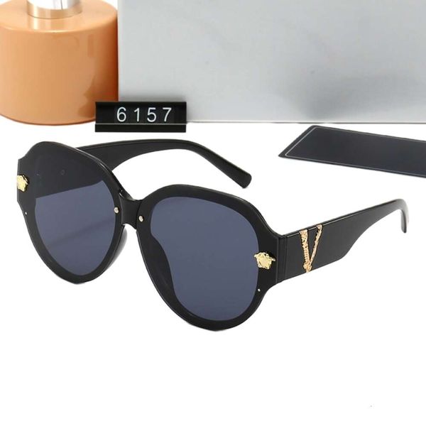 sunglasses designer fashion luxury classic new women's leisure round frame holiday driving new style generous frame sunglasseswith box, White;black
sunglasses designer fashion luxury classic new women's leisure round frame holiday driving new style generous frame sunglasseswith box, White;black
