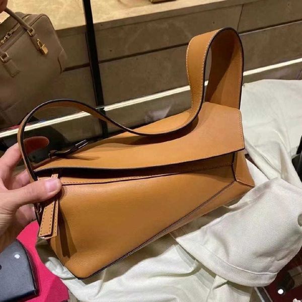 designer luxury handbags loew's bags bag 2023 new underarm spliced geometry genuine leather women's handbag pillow shoulder
designer luxury handbags loew's bags bag 2023 new underarm spliced geometry genuine leather women's handbag pillow shoulder