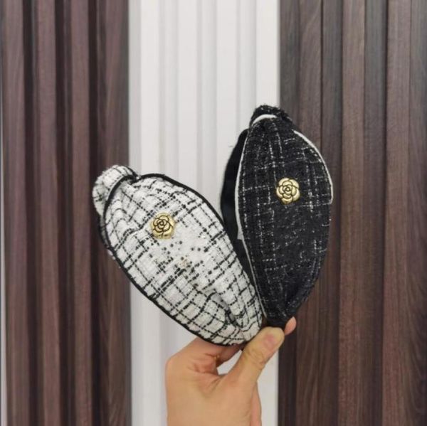 luxury designer headbands hair bands for women girl 2021 autumn new elastic headband sports fitness hairband head wrap14101903115656, Silver
luxury designer headbands hair bands for women girl 2021 autumn new elastic headband sports fitness hairband head wrap14101903115656, Silver