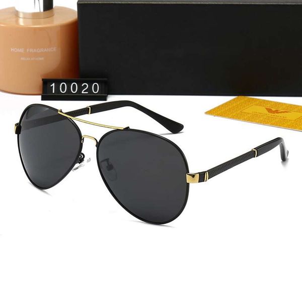 sunglasses designer original classic fashion luxurynew men's polarized casual driving degree sunglasseswith box and letters, White;black
sunglasses designer original classic fashion luxurynew men's polarized casual driving degree sunglasseswith box and letters, White;black