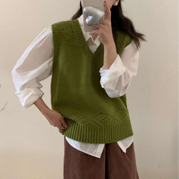 korean pure color early autumn knitted sweater vest, Black;white 
korean pure color early autumn knitted sweater vest, Black;white