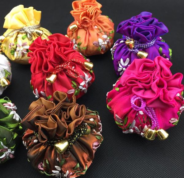 cotton filled round bottom hand ribbon embroidery ball chains jewelry makeup storage 8 pouches bag drawstring satin packaging bags2833653, Pink;blue
cotton filled round bottom hand ribbon embroidery ball chains jewelry makeup storage 8 pouches bag drawstring satin packaging bags2833653, Pink;blue