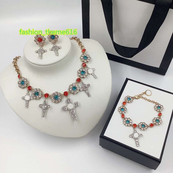 designer necklace for woaman diamond keychains luxury products necklaces chain quality fashion jewelry supply, Silver
designer necklace for woaman diamond keychains luxury products necklaces chain quality fashion jewelry supply, Silver