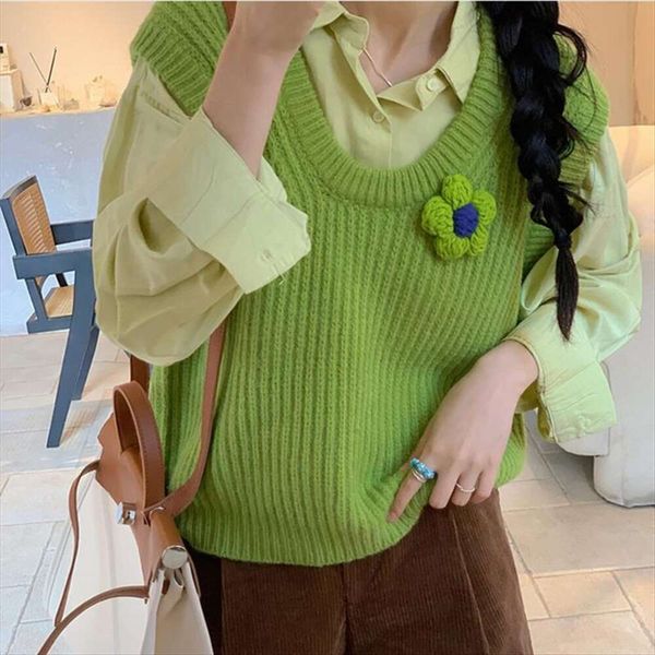 japanese sweet girl flower knitted vest summer preppy style loose short tank top, Black;white
japanese sweet girl flower knitted vest summer preppy style loose short tank top, Black;white