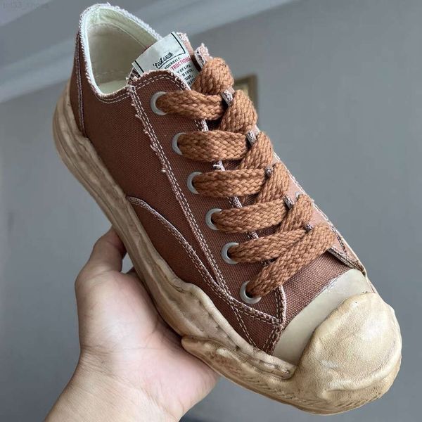 dissolve mmy shoes canvas shoes luxury men women's shoes lace sneakers maison mihara yasuhiro black white outdoor jogging casual shoes
dissolve mmy shoes canvas shoes luxury men women's shoes lace sneakers maison mihara yasuhiro black white outdoor jogging casual shoes