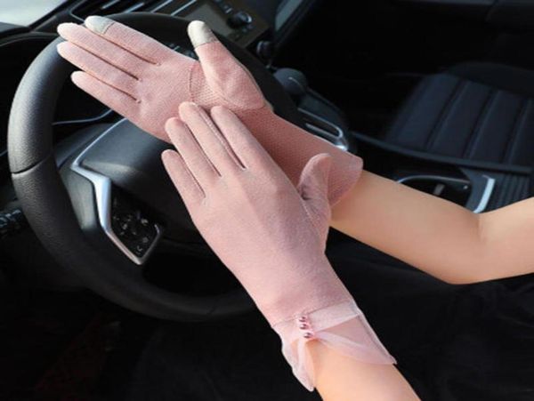 five fingers gloves summer female thin silk elastic sunscreen uv touch screen driving lace nonslip sport cycling pearl mitten1992888, Blue;gray
five fingers gloves summer female thin silk elastic sunscreen uv touch screen driving lace nonslip sport cycling pearl mitten1992888, Blue;gray