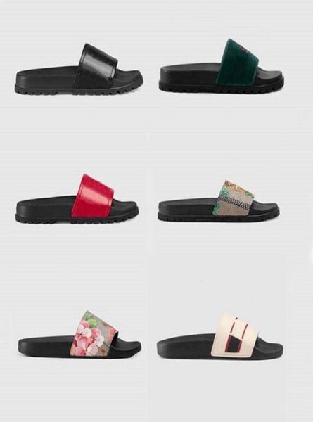 2021 womanman sandals quality stylish slipper fashion classics sandals men women slipper flat shoes slide eu3545 with box shoe 7475662, Black
2021 womanman sandals quality stylish slipper fashion classics sandals men women slipper flat shoes slide eu3545 with box shoe 7475662, Black
