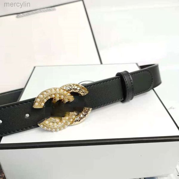 designer simple women's leather jeans channel belt casual fashion versatile smooth button women's fashion belt two-layer cowhide 2, Black;brown
designer simple women's leather jeans channel belt casual fashion versatile smooth button women's fashion belt two-layer cowhide 2, Black;brown