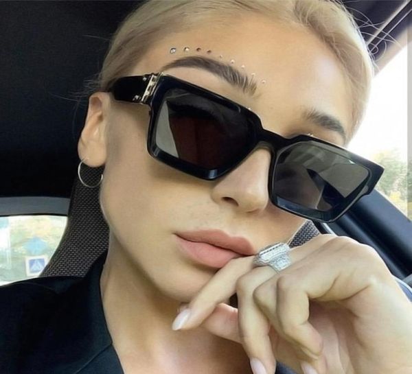 men039s and women039s fashion trend large frame sunglasses green striped models the same sunglasses street show5448321, White;black
men039s and women039s fashion trend large frame sunglasses green striped models the same sunglasses street show5448321, White;black