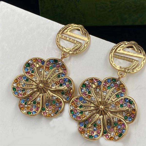 charm earrings new fashion luxury brand designer classic vintage color diamond petal earrings for women wedding party shopping tra275p, Golden
charm earrings new fashion luxury brand designer classic vintage color diamond petal earrings for women wedding party shopping tra275p, Golden