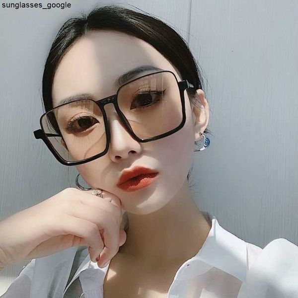 fashion half-frame sunglasses women's large frame glasses fashionable men's and metal finished high definition half plain sun0orm, White;black
fashion half-frame sunglasses women's large frame glasses fashionable men's and metal finished high definition half plain sun0orm, White;black