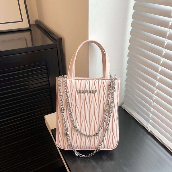 designer bags pleated portable bag for women's fashionable diamond grid chain cloud bag mui mui bag 5yu3
designer bags pleated portable bag for women's fashionable diamond grid chain cloud bag mui mui bag 5yu3