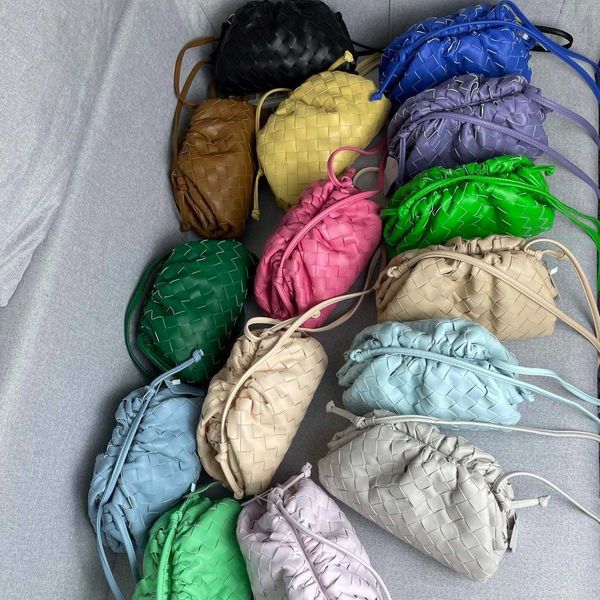 a original edition botegss ventss pouch evening bags for sale new pleated woven cloud bag leather oneshoulder messenge with real logo g9t9
a original edition botegss ventss pouch evening bags for sale new pleated woven cloud bag leather oneshoulder messenge with real logo g9t9