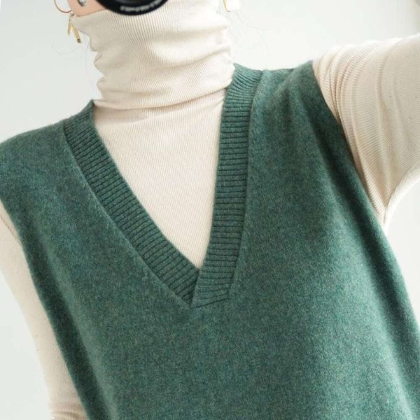 v neck vest sleeveless knitted loose style straight head one piece all matching pure color, Black;white
v neck vest sleeveless knitted loose style straight head one piece all matching pure color, Black;white