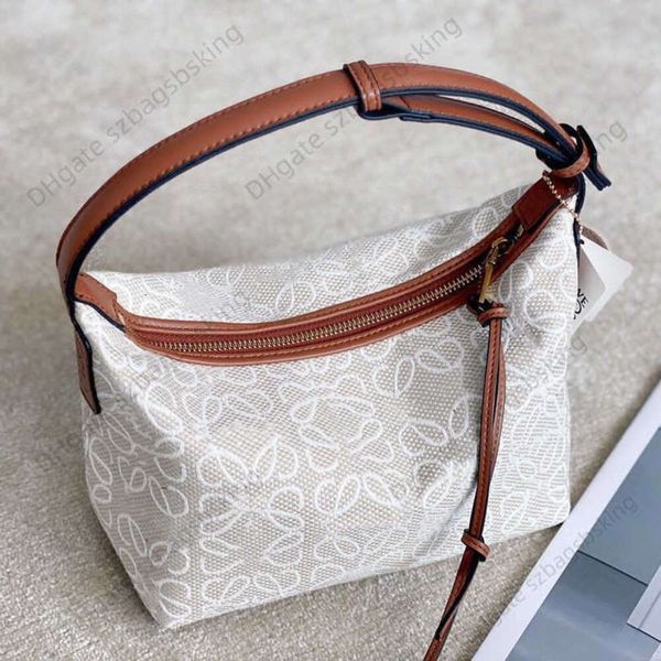 designer handbags new bento bag lowe brand canvas graffiti jacquard pattern handheld wallet classic multi-functional shoulder underarm bag
designer handbags new bento bag lowe brand canvas graffiti jacquard pattern handheld wallet classic multi-functional shoulder underarm bag