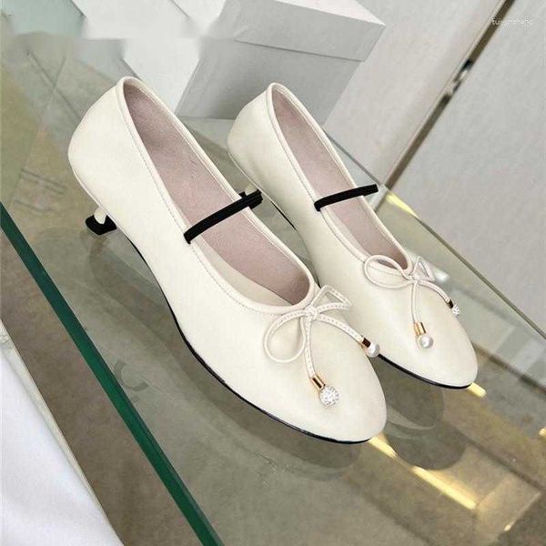 dress shoes spring and autumn round toe low heel small leather women's genuine thin bowknot decor fashion party, Black
dress shoes spring and autumn round toe low heel small leather women's genuine thin bowknot decor fashion party, Black