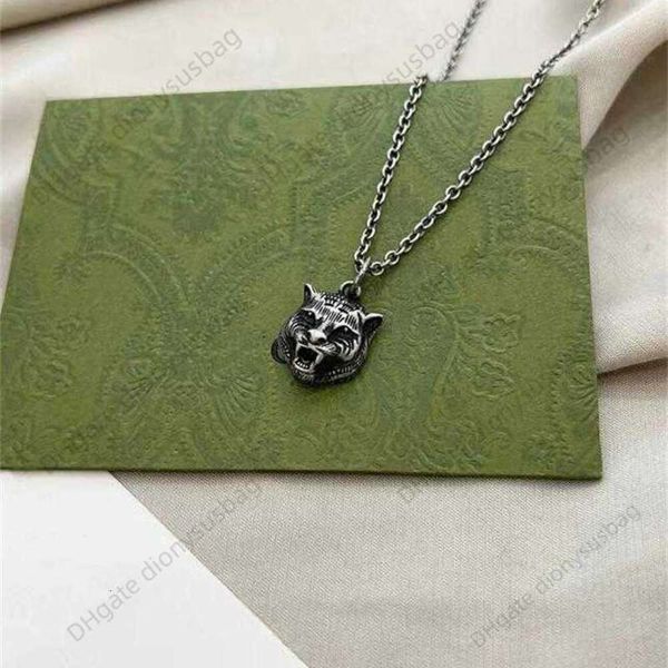 luxury 925 sterling silver choker necklace designer tiger jewelry cuban chain stainless steel double letter wolf pendants for men hip hop 
luxury 925 sterling silver choker necklace designer tiger jewelry cuban chain stainless steel double letter wolf pendants for men hip hop